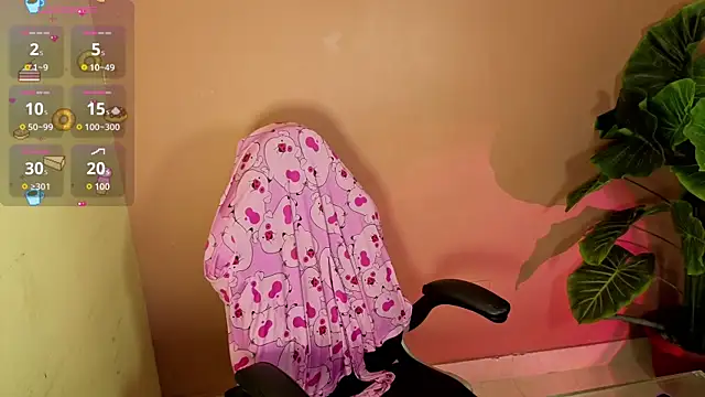 LiLLiAnderson online show from September 14, 2025, 12:15 pm