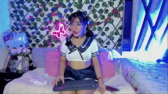 Snapshot of isabel_jaames chatting on May 24, 2026, 7:19 pm isabel jaames online show from May 24, 2026, 7:19 pm