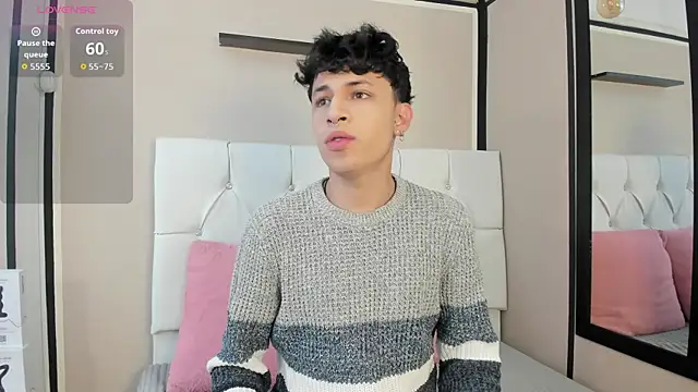 Axel  Evans online show from September 11, 2025, 12:05 pm