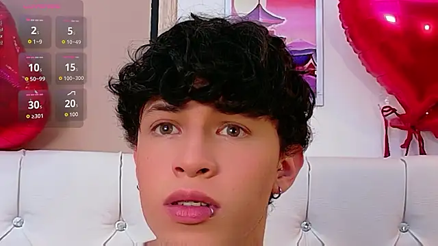 Axel  Evans online show from February 21, 2026, 1:23 pm