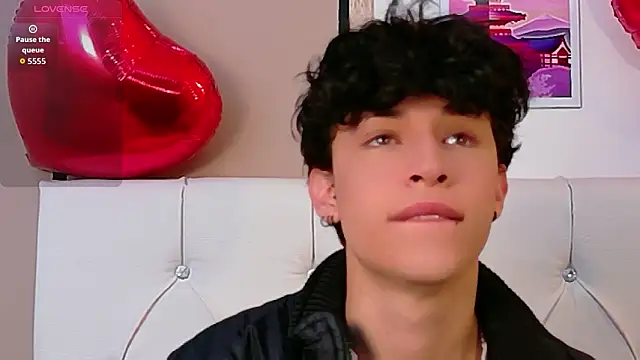 Axel  Evans online show from March 3, 2026, 1:06 pm