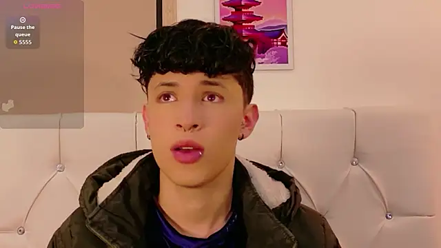 Axel  Evans online show from April 4, 2026, 10:57 am