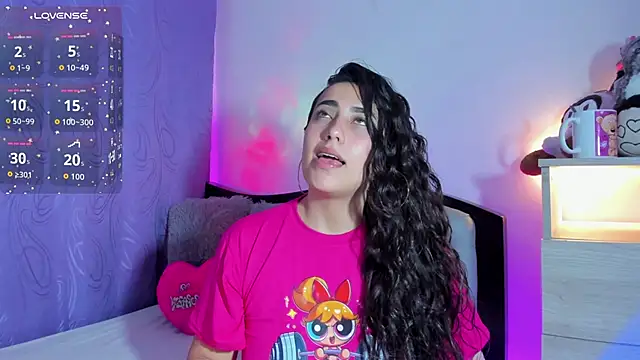 my aleja  online show from February 14, 2026, 1:24 am