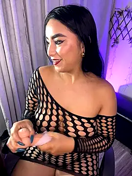 Dafnee sr online show from September 20, 2025, 1:17 am