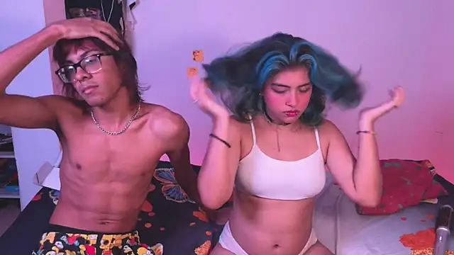 Snapshot of Andrewpetrikov_ chatting on September 18, 2025, 1:40 am Andrewpetrikov online show from September 18, 2025, 1:40 am