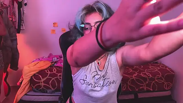 Snapshot of Andrewpetrikov_ chatting on September 29, 2025, 2:00 pm Andrewpetrikov online show from September 29, 2025, 2:00 pm