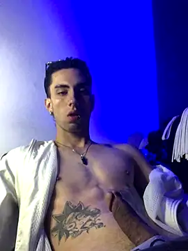 Snapshot of redmen69 chatting on October 1, 2025, 4:07 am redmen69 online show from October 1, 2025, 4:07 am