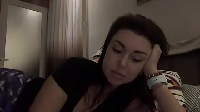 Gilin1 online show from November 3, 2025, 7:37 pm