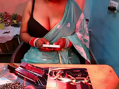Snapshot of PREETI_BABY chatting on July 1, 2026, 6:48 am PREETI BABY online show from July 1, 2026, 6:48 am