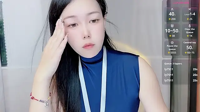 Snapshot of Bella_Ava chatting on October 20, 2025, 8:37 am Bella Ava online show from October 20, 2025, 8:37 am