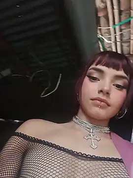 Mia Monroee online show from June 2, 2026, 8:33 pm