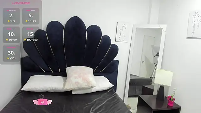 JuanMartinez1 online show from December 5, 2025, 5:42 pm