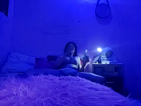 Kellye hotTs online show from December 23, 2025, 2:42 am