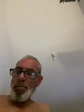 Snapshot of crisfootlicker chatting on August 4, 2026, 1:53 am crisfootlicker online show from August 4, 2026, 1:53 am