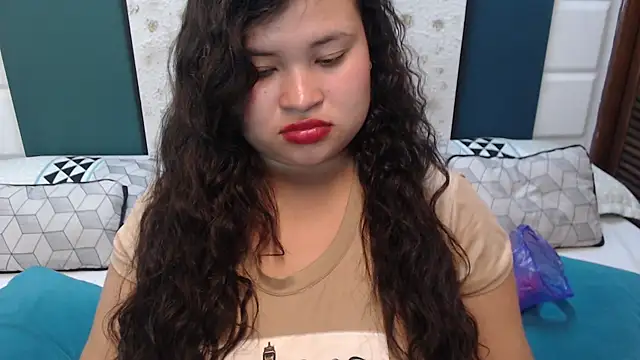 Madison Copers online show from November 9, 2025, 12:42 am