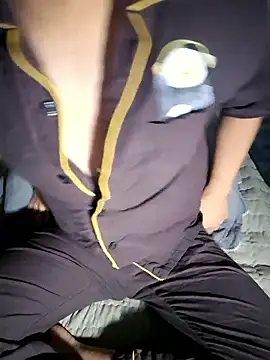 111owo111 online show from October 21, 2025, 3:35 pm