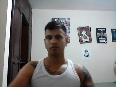 Snapshot of Benito-Ca chatting on May 29, 2026, 7:06 am Benito-Ca online show from May 29, 2026, 7:06 am