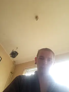 piercingpik online show from February 28, 2026, 1:01 pm