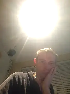 piercingpik online show from March 15, 2026, 10:49 pm