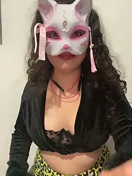 Lucy YupiSweet online show from February 3, 2026, 5:16 am