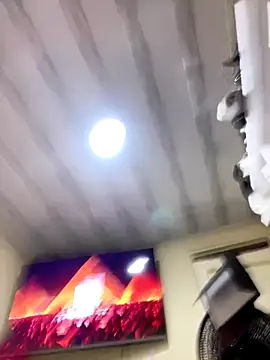 Vliacoooper2 online show from November 16, 2025, 8:58 pm