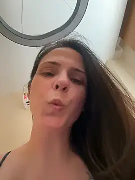 Lady LauraRose online show from October 20, 2025, 7:03 pm