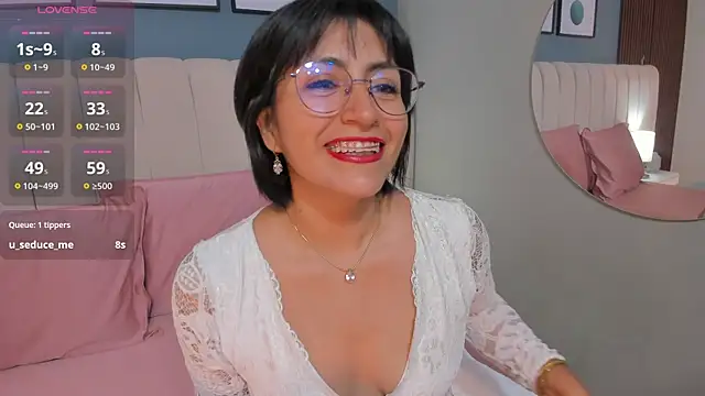 naty bush online show from October 7, 2025, 7:44 pm