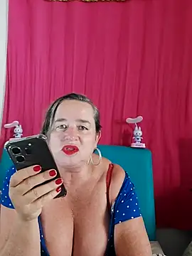 Miss-tetas online show from September 8, 2025, 2:38 pm