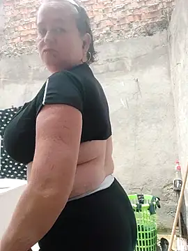 Miss-tetas online show from October 24, 2025, 4:47 pm