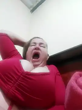 Miss-tetas online show from January 15, 2026, 2:05 am