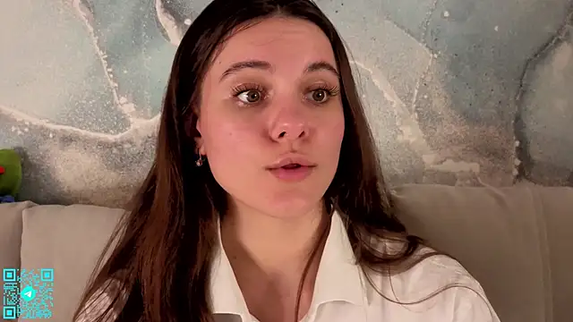Snapshot of chloemilka chatting on April 23, 2026, 5:26 pm chloemilka online show from April 23, 2026, 5:26 pm