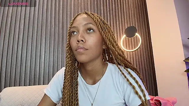 biancaa 18 online show from April 18, 2026, 5:50 pm