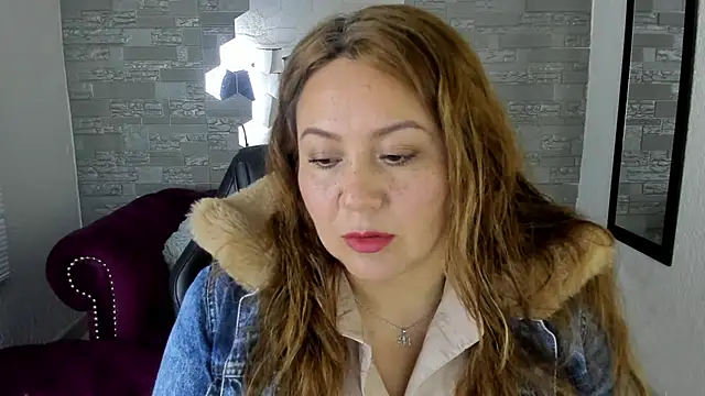 camixxx m online show from January 14, 2026, 2:01 pm