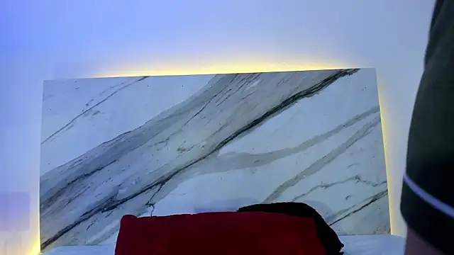 Snapshot of thamiina_ chatting on November 15, 2025, 9:32 pm thamiina online show from November 15, 2025, 9:32 pm