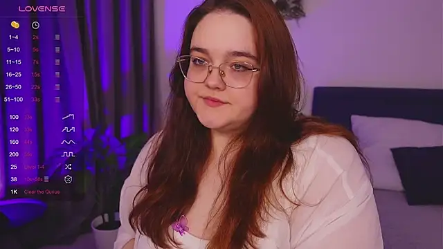 Neko Moor online show from December 17, 2025, 8:59 pm