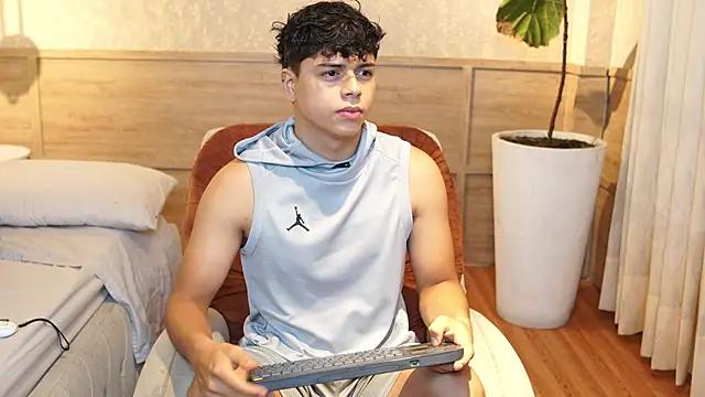 Ethan occonor online show from February 4, 2026, 11:38 am