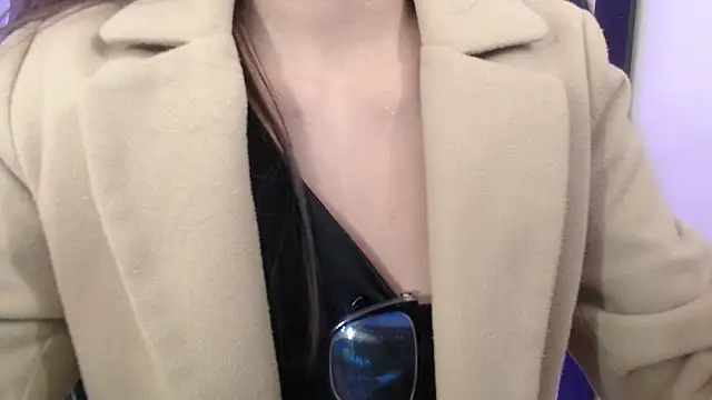 aleesha cameron02 online show from December 22, 2025, 7:11 pm