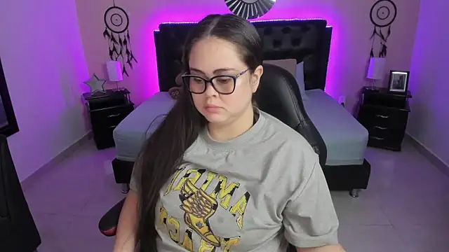 LolaVillalobos online show from February 21, 2026, 12:06 pm