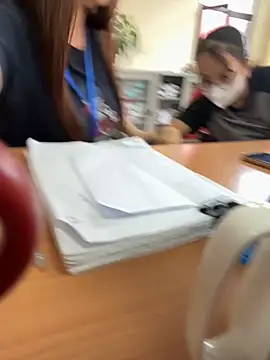 PhuongNhi21 online show from November 6, 2025, 1:06 am