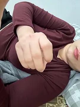 PhuongNhi21 online show from November 17, 2025, 1:06 pm