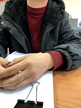 PhuongNhi21 online show from November 28, 2025, 1:30 am