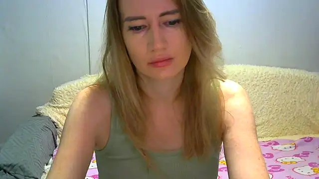 JessFoxxx online show from December 15, 2025, 4:06 am