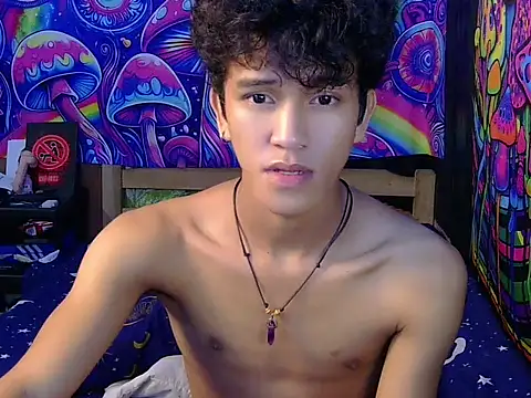 Snapshot of kenbigcockxx chatting on June 21, 2026, 10:23 pm kenbigcockxx online show from June 21, 2026, 10:23 pm