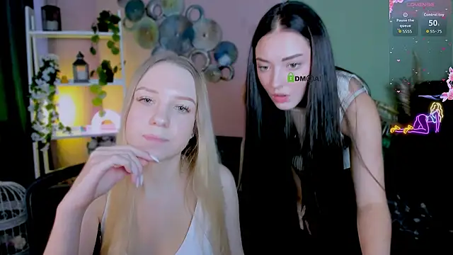 Snapshot of miki-niki chatting on September 15, 2025, 3:01 pm miki-niki online show from September 15, 2025, 3:01 pm