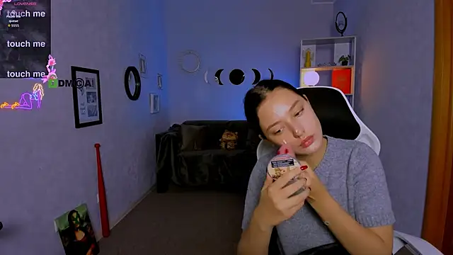 Snapshot of miki-niki chatting on September 26, 2025, 5:44 am miki-niki online show from September 26, 2025, 5:44 am