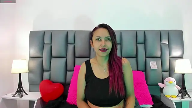 valeriasweet  online show from September 23, 2025, 1:14 pm