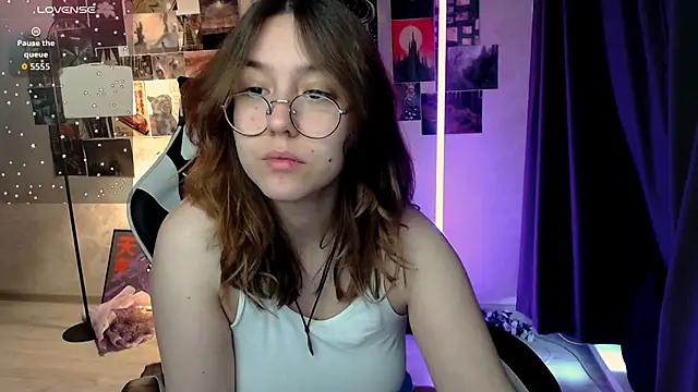 Snapshot of ameliameadd chatting on September 27, 2025, 7:13 am ameliameadd online show from September 27, 2025, 7:13 am