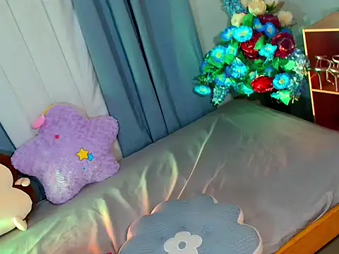 Snapshot of baby_kiraxx chatting on June 1, 2026, 11:34 am baby kiraxx online show from June 1, 2026, 11:34 am