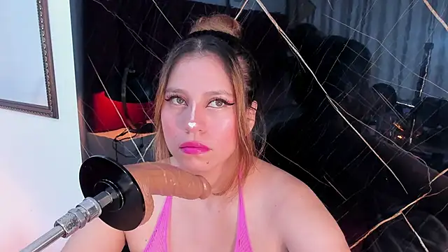 abby blond  online show from September 28, 2025, 12:10 pm