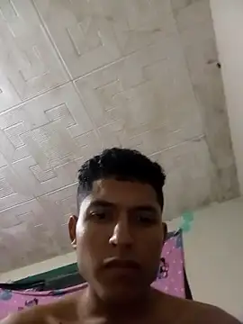 Jeikaliente online show from January 19, 2026, 12:25 am